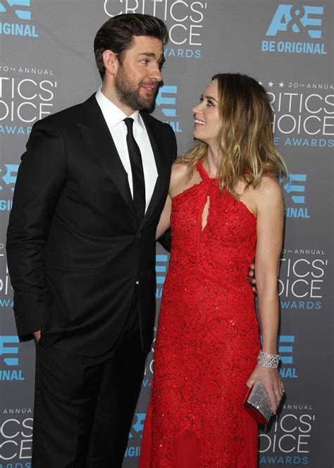 Vid O Emily Blunt Et Son Mari John Krasinski Lors Des Critics Choice