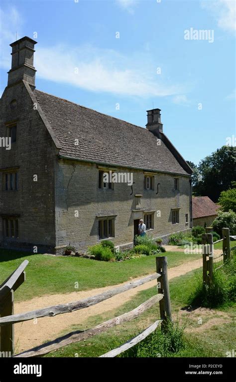 Exterior of Woolsthorpe Manor, Lincolnshire, birthplace and home of the scientist and ...