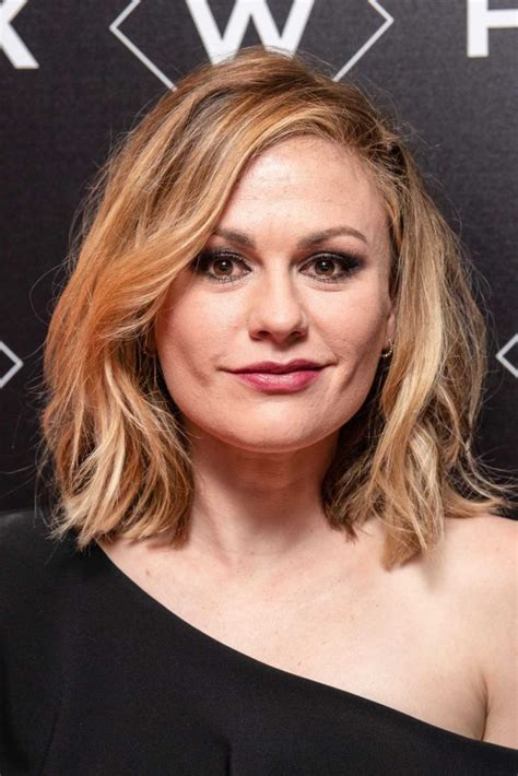 Anna Paquin Attends The Flack Tv Show Premiere In London 11132018