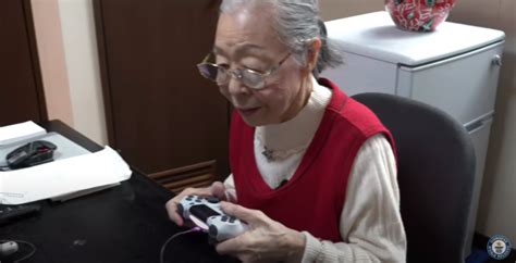 90 Year Old Grandma Wins Guinness World Record For Oldest Youtube Gamer