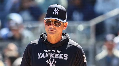 Watch Fan Gets Yankee Manager Aaron Boone Ejected In First Inning