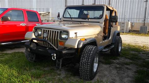 Goldie Rides Again Rjeep