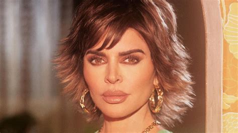 Why Is Lisa Rinna Leaving Rhobh