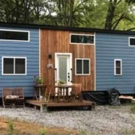 Beautiful Modern Tiny Home Has Main Floor Bedroom Loft