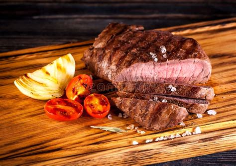 Bife Ribeye Foto De Stock Imagem De Placa Grelhado