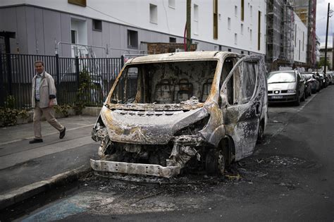 Hundreds Arrested On 5th Night Of France Unrest After Teen Laid To Rest