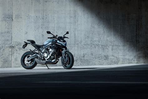 Prova CFMOTO NK Test Prova Su Strada Della Naked Cilindri Cinese