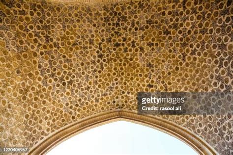 Al Mustansiriyah University Photos and Premium High Res Pictures ... 