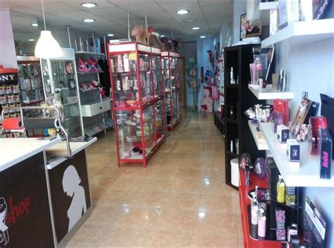 Khaos Digital Crea Un Portal Web Diferente Para El Sex Shop Devils Angels Moda Y Estilo De Vida
