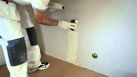 Spackling A Plastered Wall Step By Step Youtube