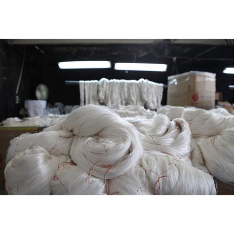 Raw White Polyester Or Viscose Embroidery Thread Hank Yarn China Raw