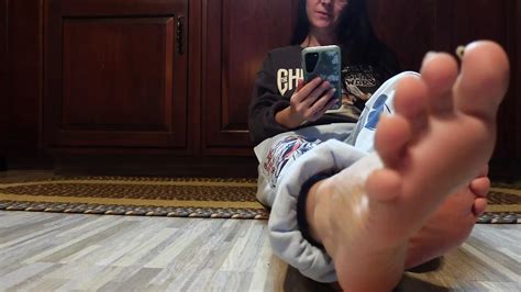 Resting My Tired Feet Amateur Amateur Porn By FapHouse XHamster