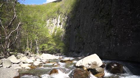 Il Dolo Scorre Sotto Il Paretone Della Via Della Spada Verso Monte