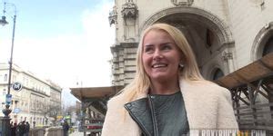 Amazing Tattooed Aisha Shows Off Her Skills Porn Videos