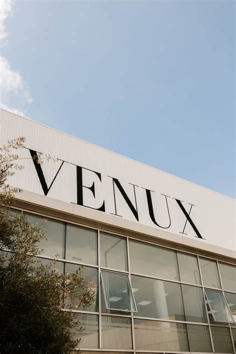 Venux Irrumpe En El Mercado Del Gran Formato Como Nueva Marca De Piedra