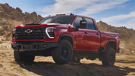 Chevy Silverado & GMC Sierra: Hybrid Comeback on the Horizon?