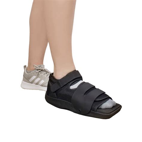 Brace Align Deluxe Post Op Shoe L3260 - Professional Support for