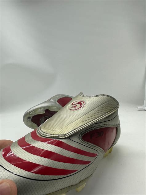 Tbtclassicfootballboots — Adidas F30.8 Silver Red