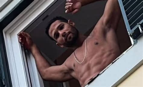 Shirtless Bollywood Men Siddhant Chaturvedi Caught Shirtless Hot Body Topless