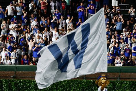 Chicago Cubs on Twitter: "Tag yourself. We're the W flag."