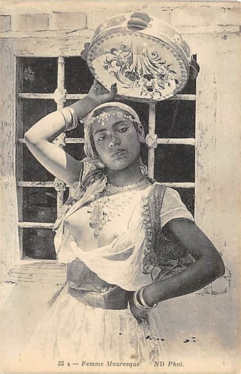 Femme Mauresque ND Photo Arab Nude Postcard OldPostcards