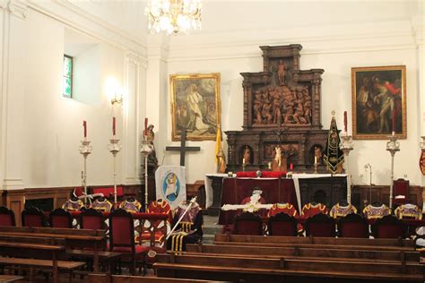 Costaleros De Oviedo Jueves Santo 2016 Altar De Las Insignias De Los