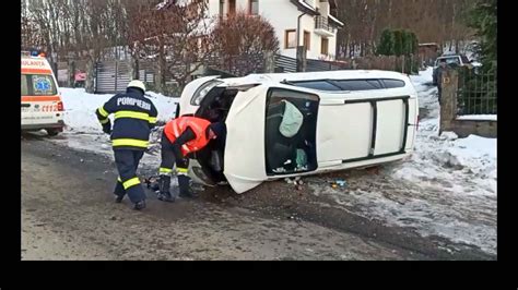 FOTO VIDEO Mașină răsturnată pe Valea Ghinzii