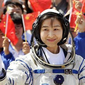 China lanzará mañana tres astronautas al espacio