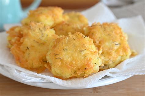 Frittelle Di Patate In Padella Croccanti E Veloci Ricetta Antipasto