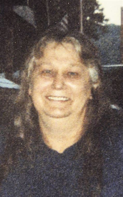 Linda K. (Graham) McIntosh – Wallace Funeral Homes – Pleasant Hill, MO