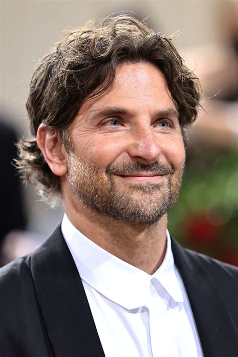 is bradley cooper a smoker 1