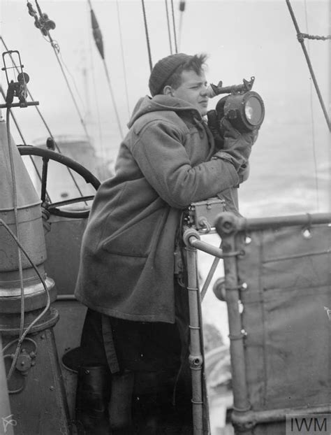 Hms Viscount And Hms Fame Ram And Sink 2 German U Boats While Escorting