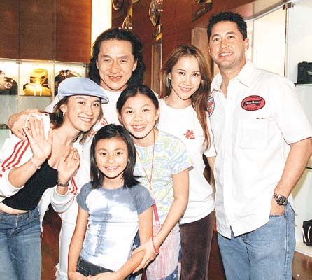 Jackie Chan With His Wife And Kids