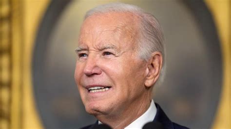 Joe Biden Postet Foto Von Sich Mit Laseraugen Nutzer Irritiert Shz