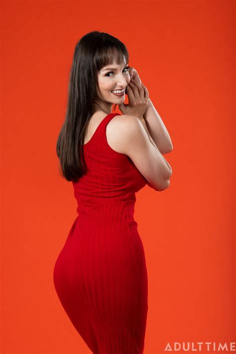 Up Close With Lexi Luna Porn Picture Gallery PornHat