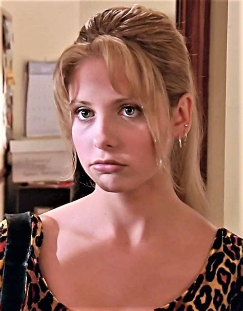 Pin By 🌞 On Accessories Buffy The Vampire Slayer Sarah Michelle Gellar Buffy Sarah Michelle