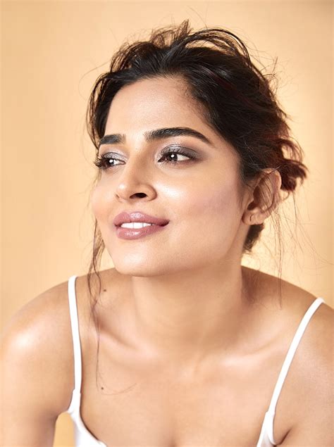 Actress Anagha Hot Photoshoot Cinemapluz