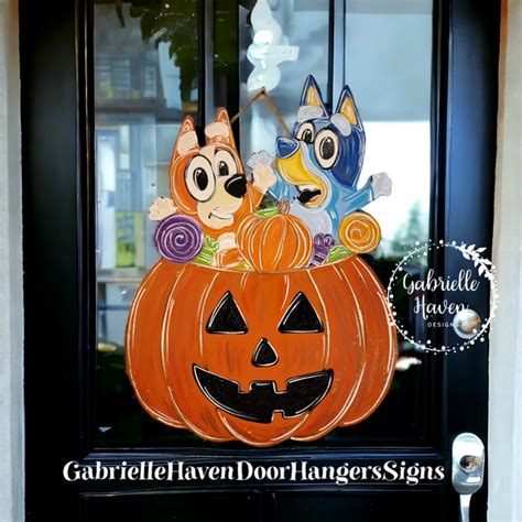 Bluey Halloween Door Hanger Sign, Bluey Halloween Wreath, Bluey ...