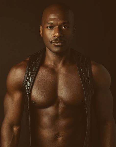 Rhyheim Comes Off Like He Is On The Clock Now Inside Jamari Fox Hot Black Guys