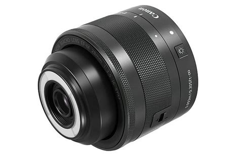 Canon's Macro Lens has a Built in Ring Flash | Mono-live