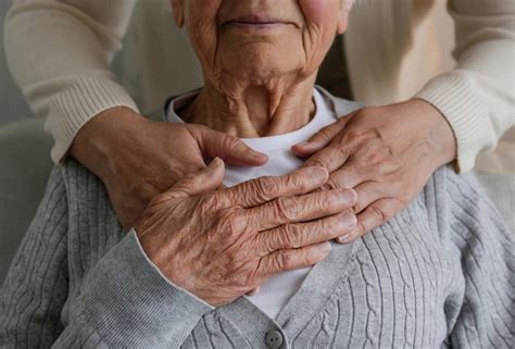 Après la mort dAlain Delon curatelle tutelle mandat de protection