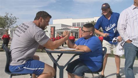 Arm Wrestle Challenge gives strength to Make-A-Wish | 12news.com