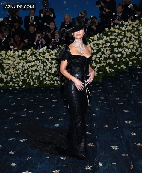 Kim Kardashian Sexy Shows Off Her Sizzling Curves And Cleavage In A Hot Skintight Leather Dress