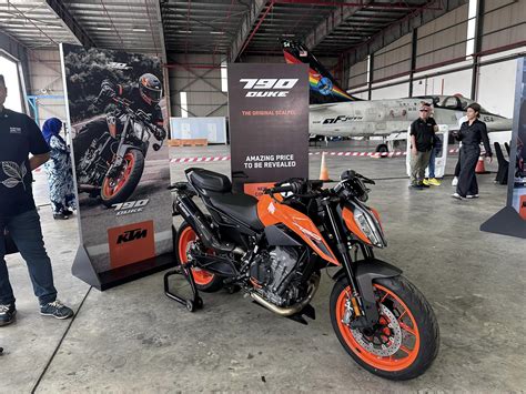 The Beauty Junkie Ranechin Ktm Duke Celebrates Th Anniversary With Four New Naked Bike