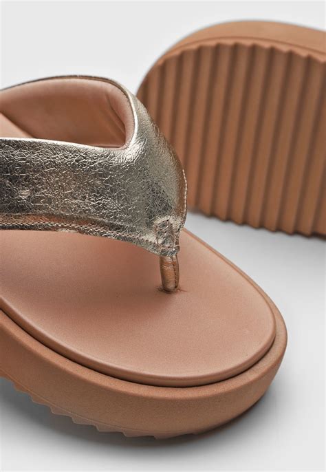 Tamanco Moleca Tira Metalizada Nude Compre Agora Dafiti Brasil