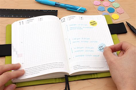 Guide to the Hobonichi Techo Planner | JetPens