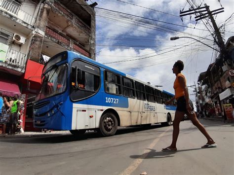 Ônibus voltam a circular no bairro de Santa Cruz em Salvador Bahia G1