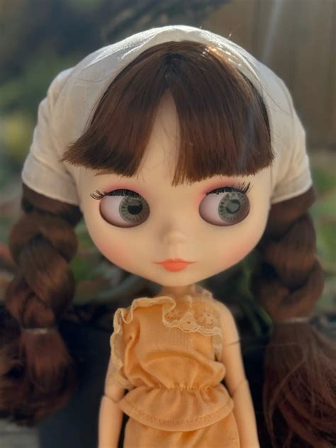 Nude Blythe Doll From Factory Jointed Body Glossy Face White Skin Brown Hair Ebay
