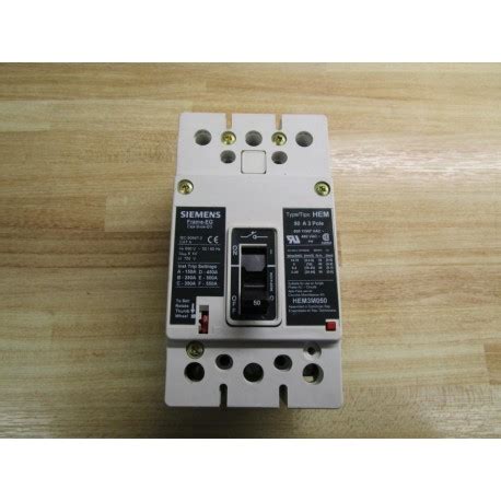 Siemens Hem M A Circuit Breaker Hem M L Cracked Edge Used