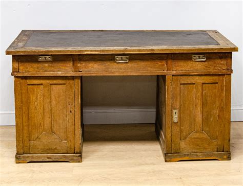 Контора К - Старинный дубовый письменный стол, артикул ПС-18953